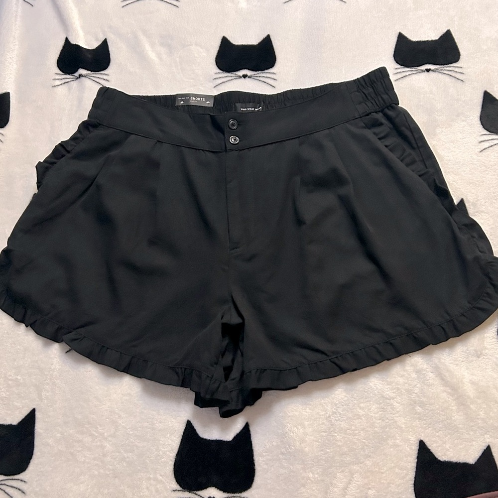 NWT Who What Wear Ruffle Shorts Size 16W
